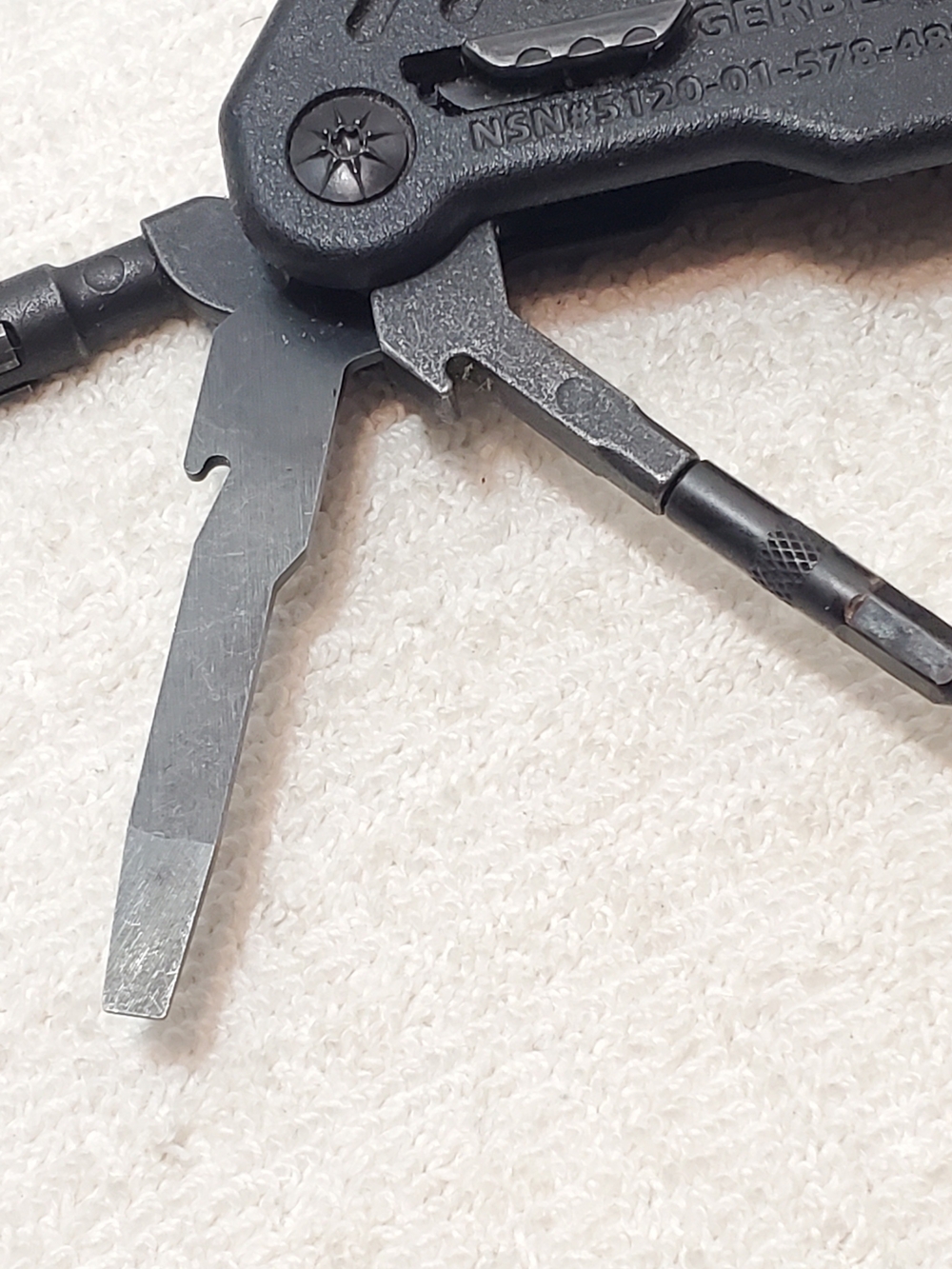 Gerber Black Multitool Short Reach Extraction Cleaning Slide Lock Buttons - Picture 4 of 13